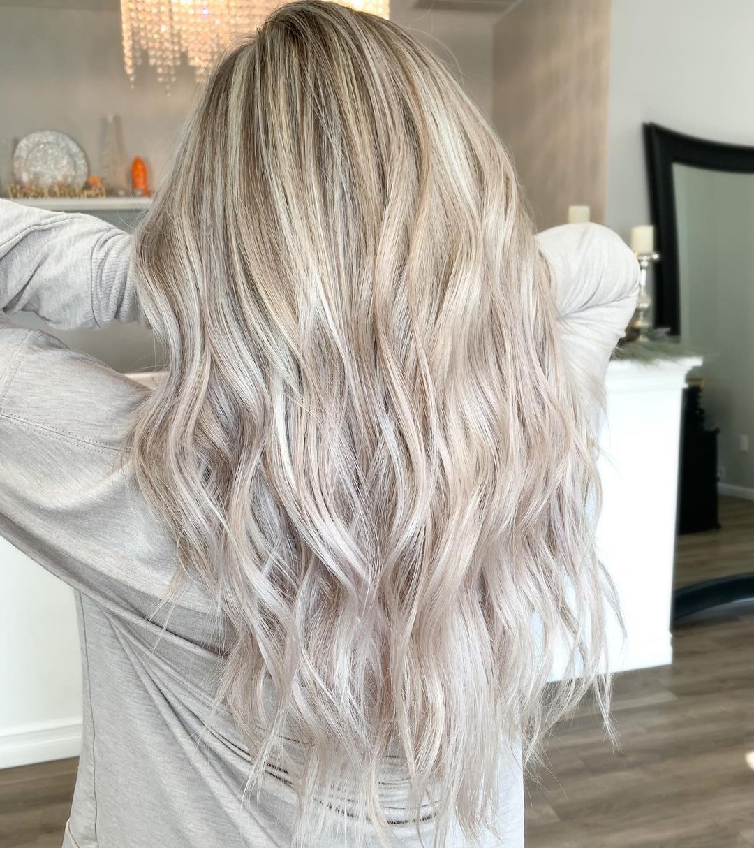 19 Examples That Prove White Blonde Hair Is In for 2021