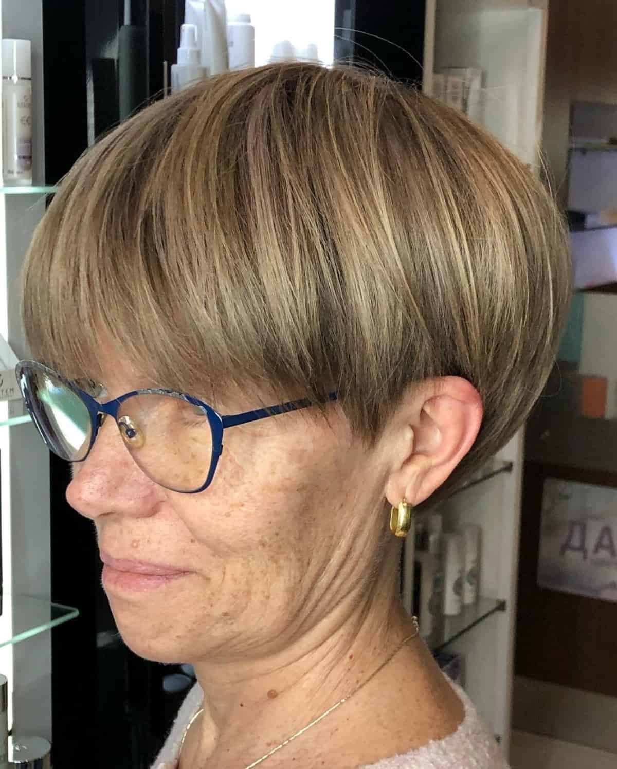 26 Ultra-Flattering Hairstyles for Women Over 70 with Glasses