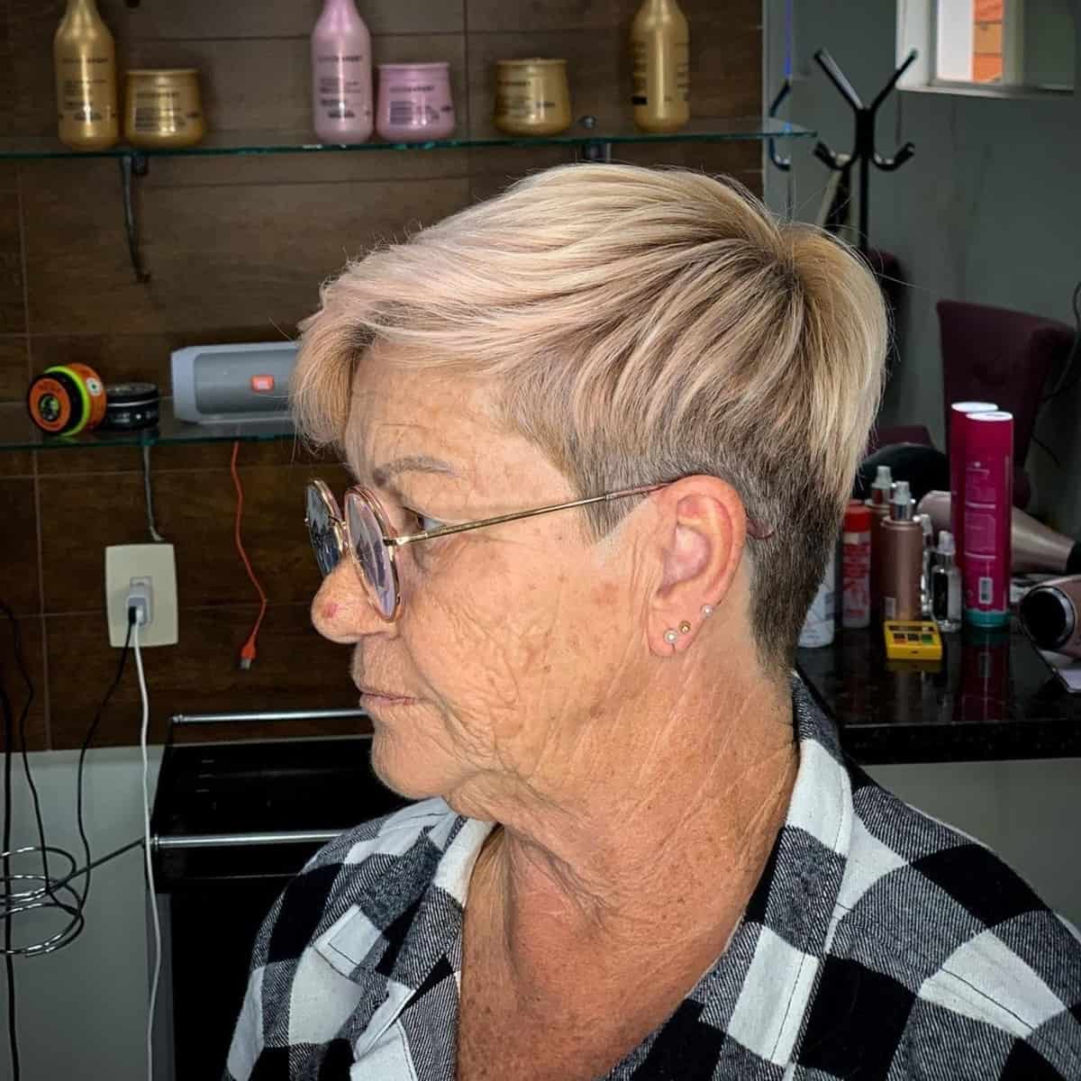 26 Ultra-Flattering Hairstyles for Women Over 70 with Glasses
