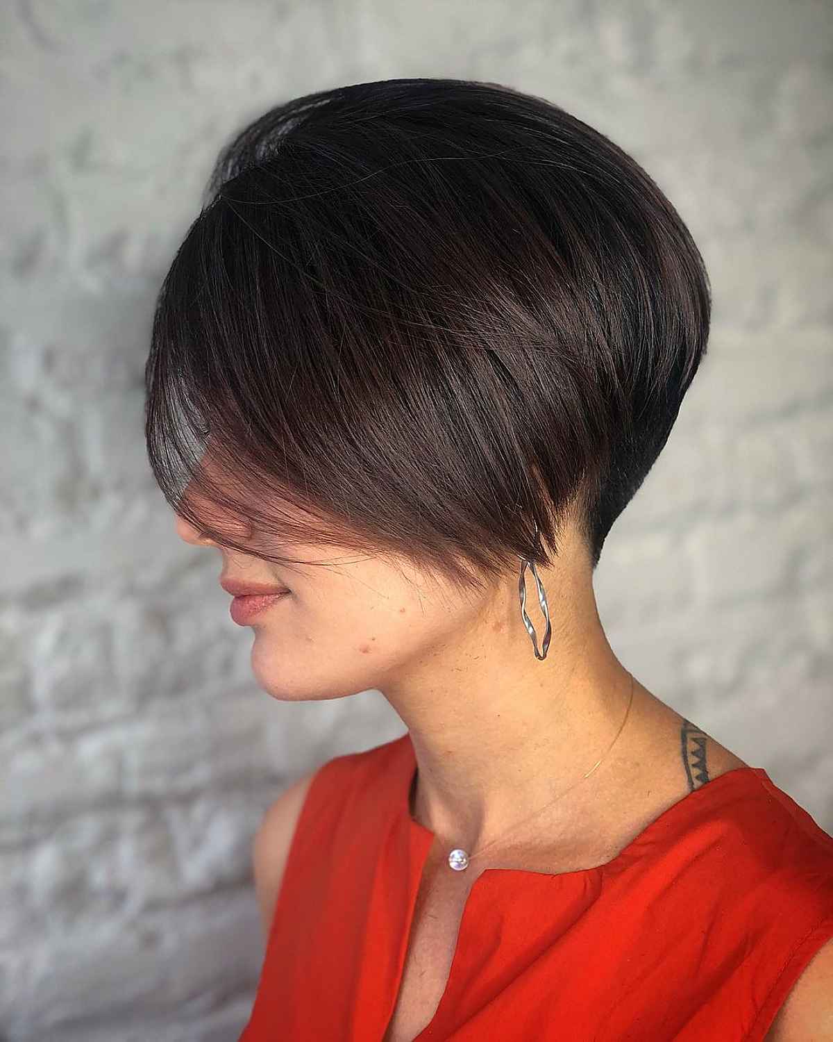 15 Short, Stacked Pixie Bob Haircuts for a Cute and Sassy Look