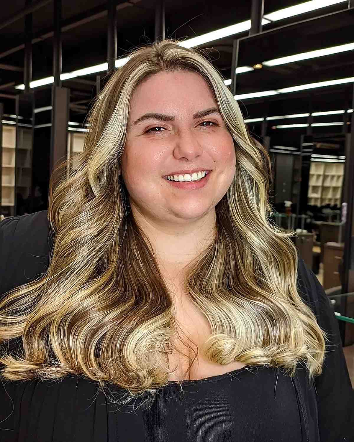 15 Slimming Long Layered Haircuts for Women with Full Faces