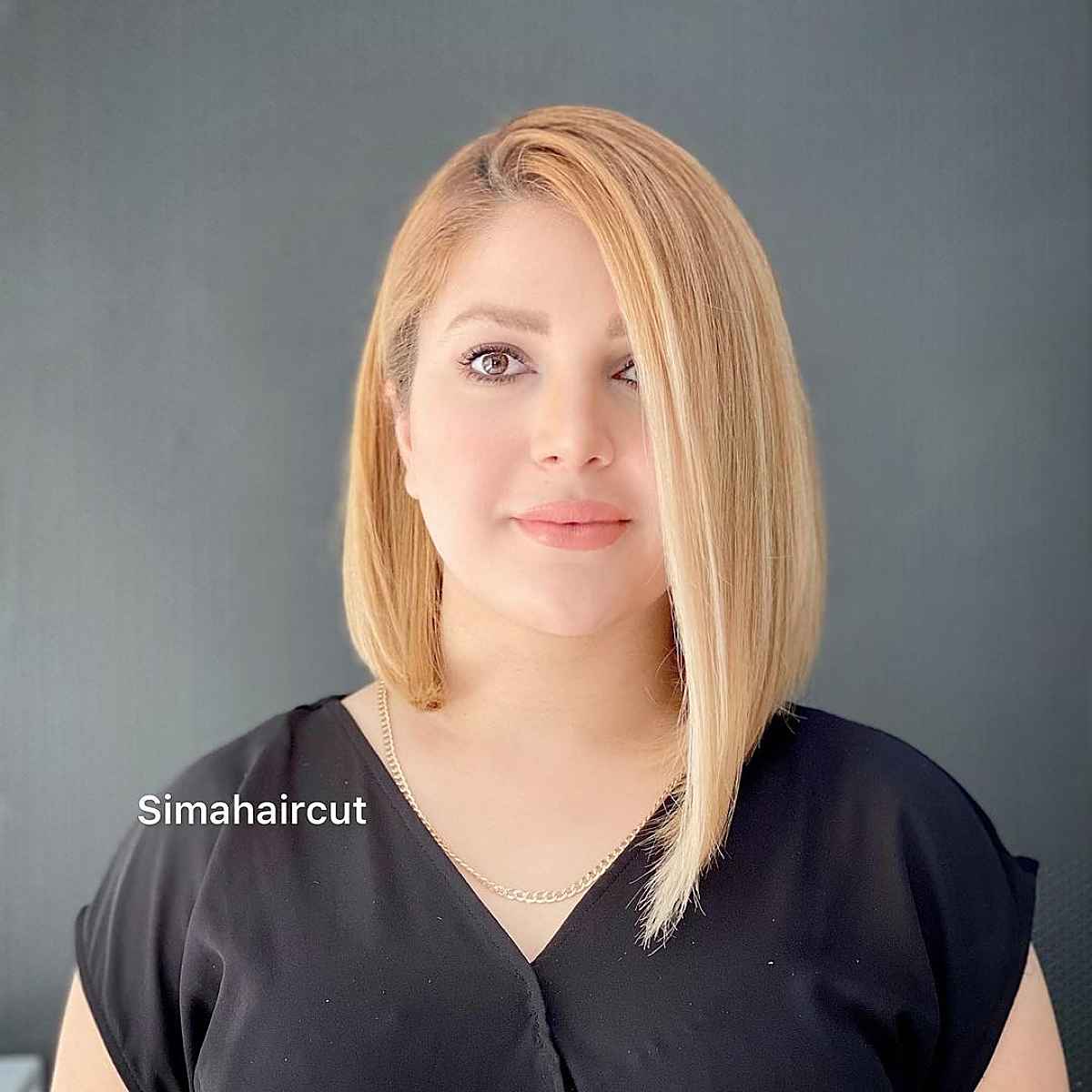 15 Flattering Long Bob Haircuts for Women with Full and Round Faces