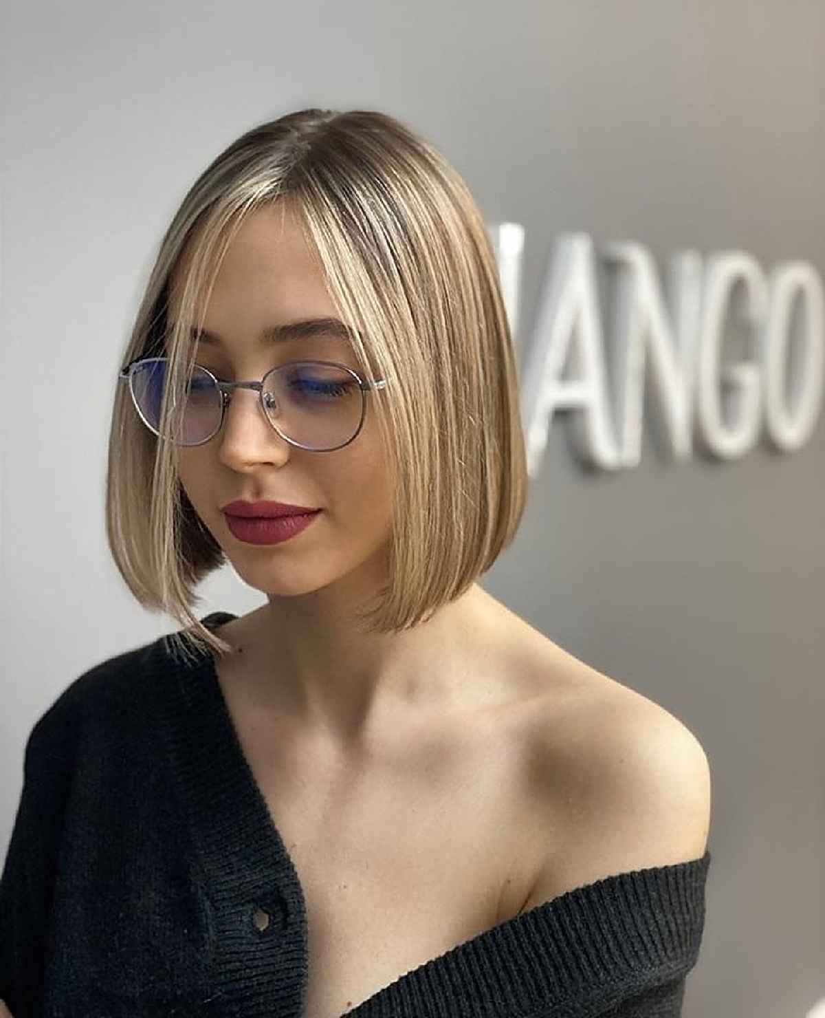 26 Flattering Haircuts for Women Over 30 That Are Still Trendy