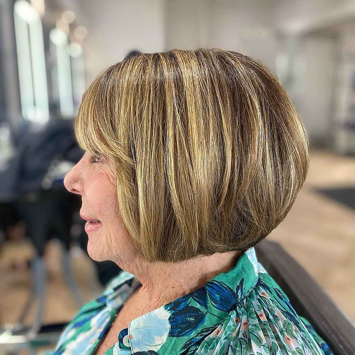 26 Youthful &amp; Stylish Short Haircuts for Women in Their 70s