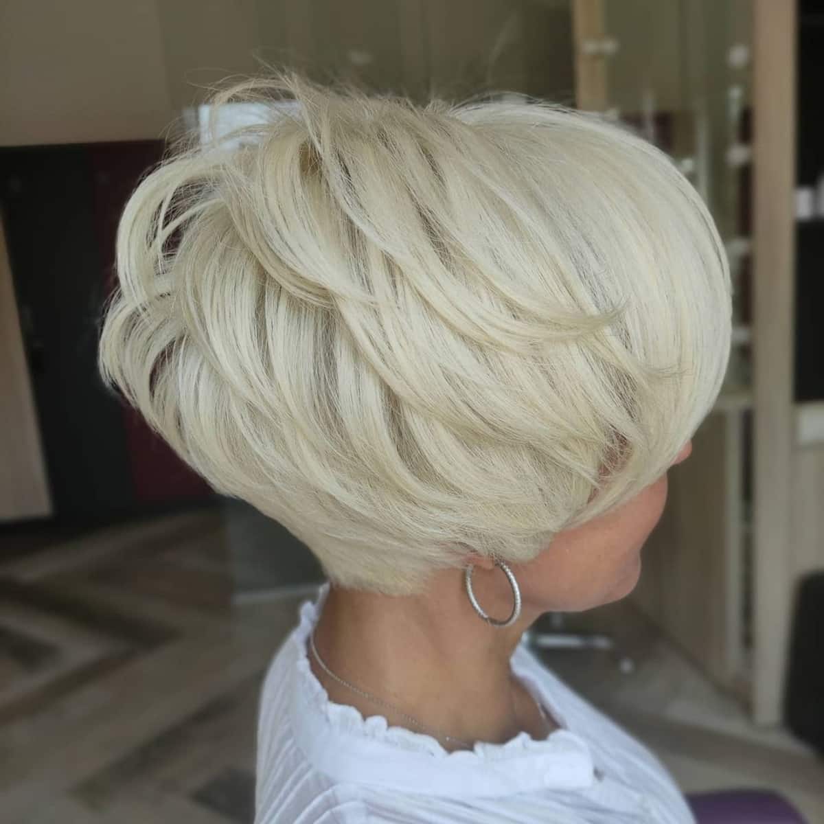 26 Eye-Catching Blonde Pixie Cut Ideas to Show Your Stylist