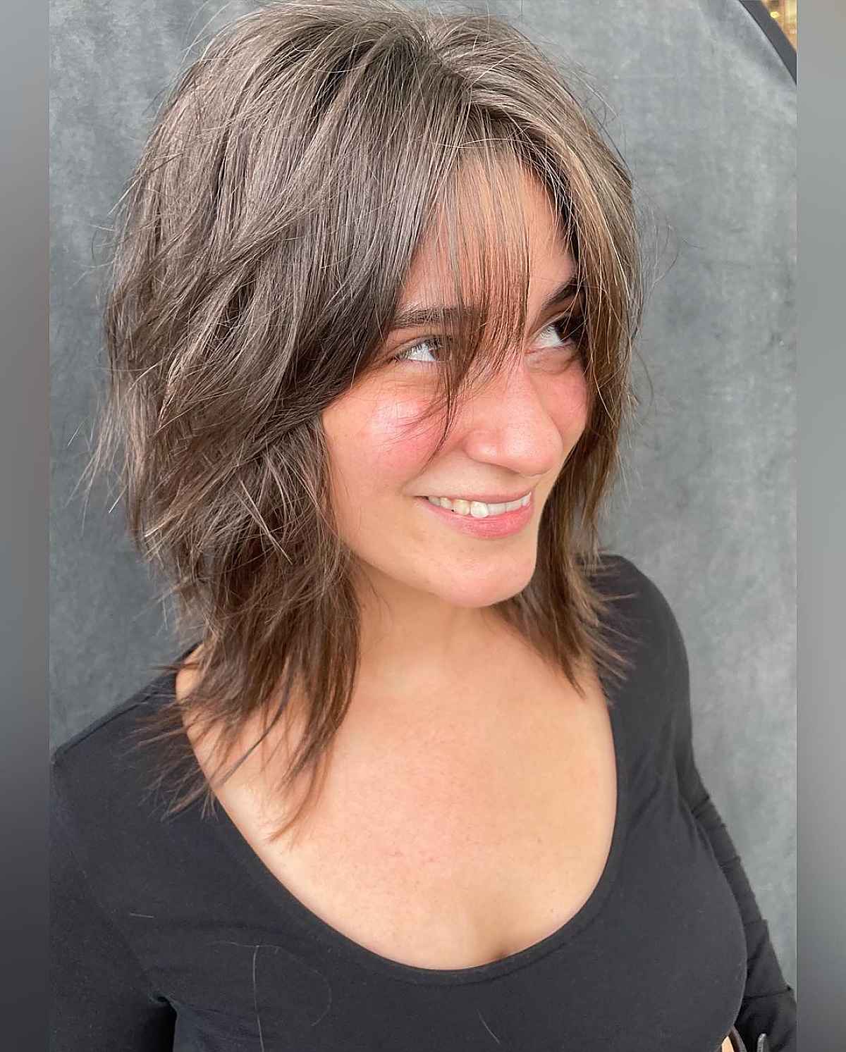 15 Face-Framing Layered &#038; Choppy Haircuts for Shoulder-Length Hair