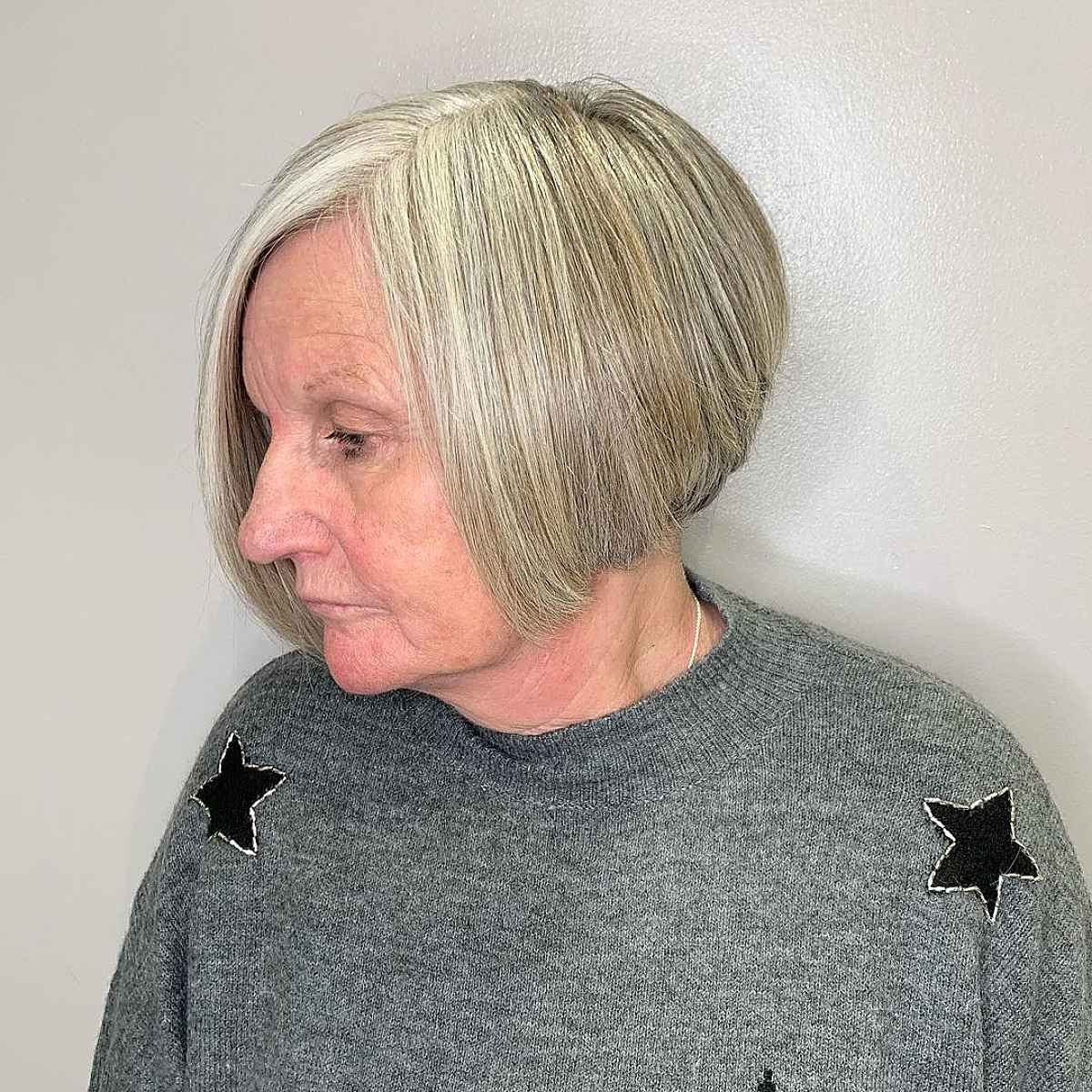 15 Angled Bobs for Women Over 60 Who Want a Chic Look