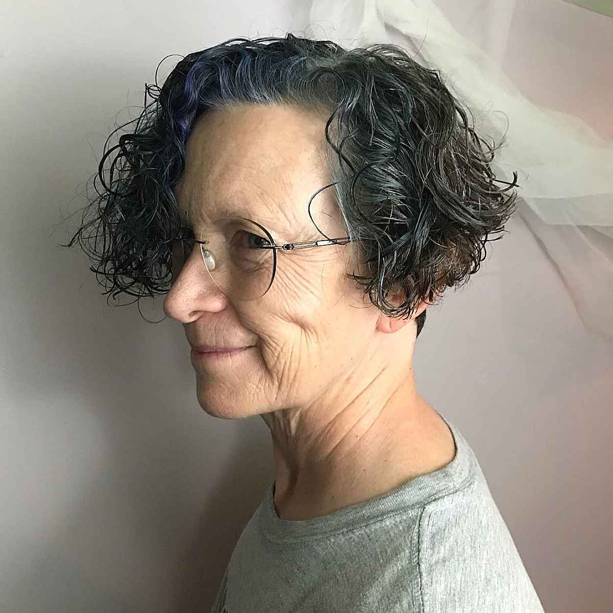 26 Flattering Hairstyles for Women Over 60 with Glasses