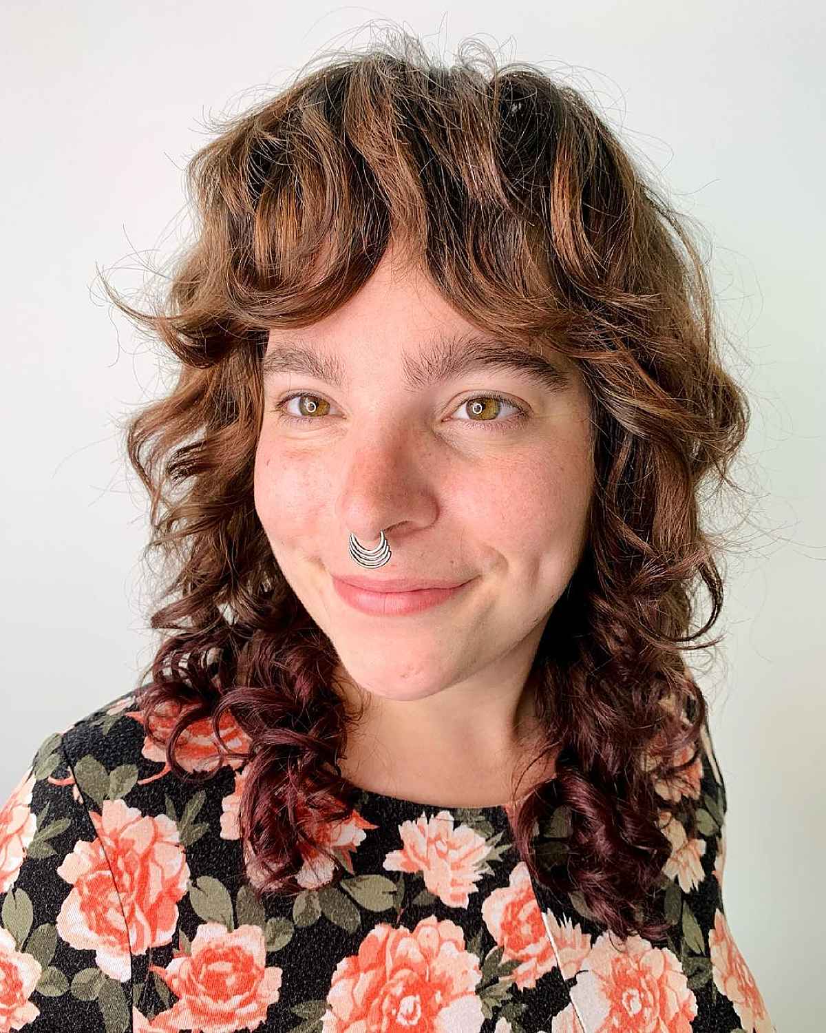 21 Best Ways to Get Curtain Bangs for Curly Hair Right Now