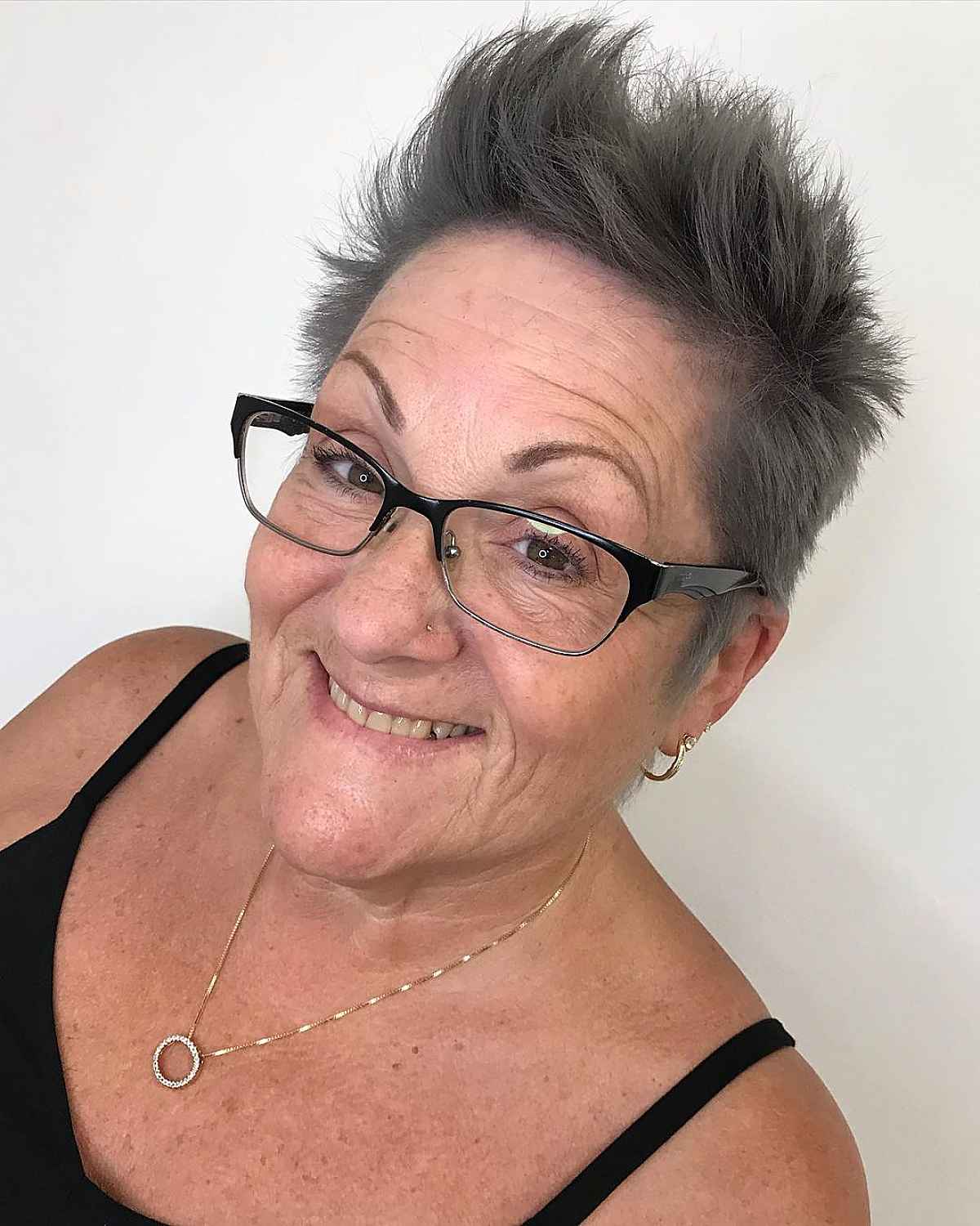 26 Stylish Wash-and-Wear Haircuts for Women Over 60 Short On Time