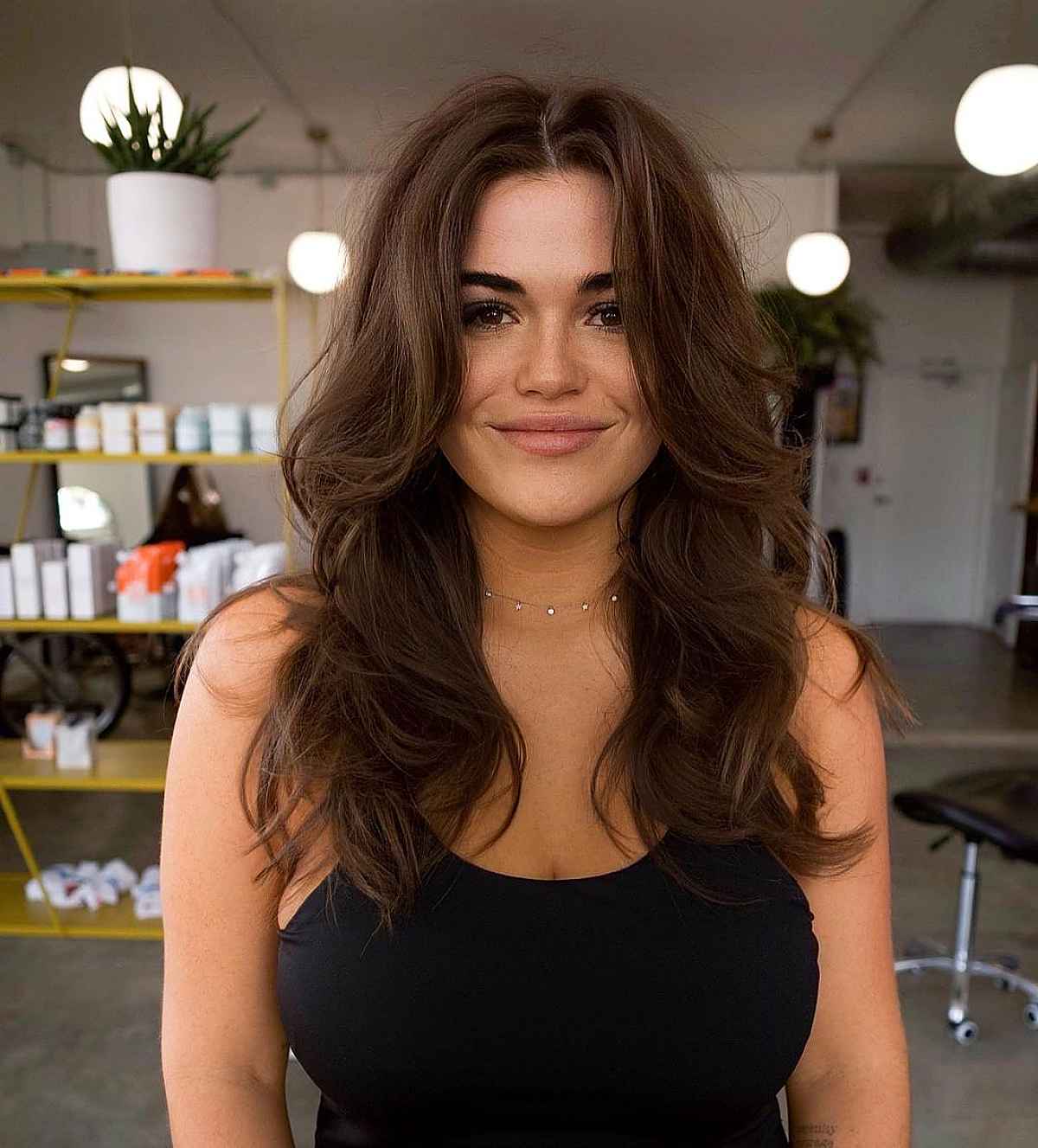 15 Slimming Long Layered Haircuts for Women with Full Faces