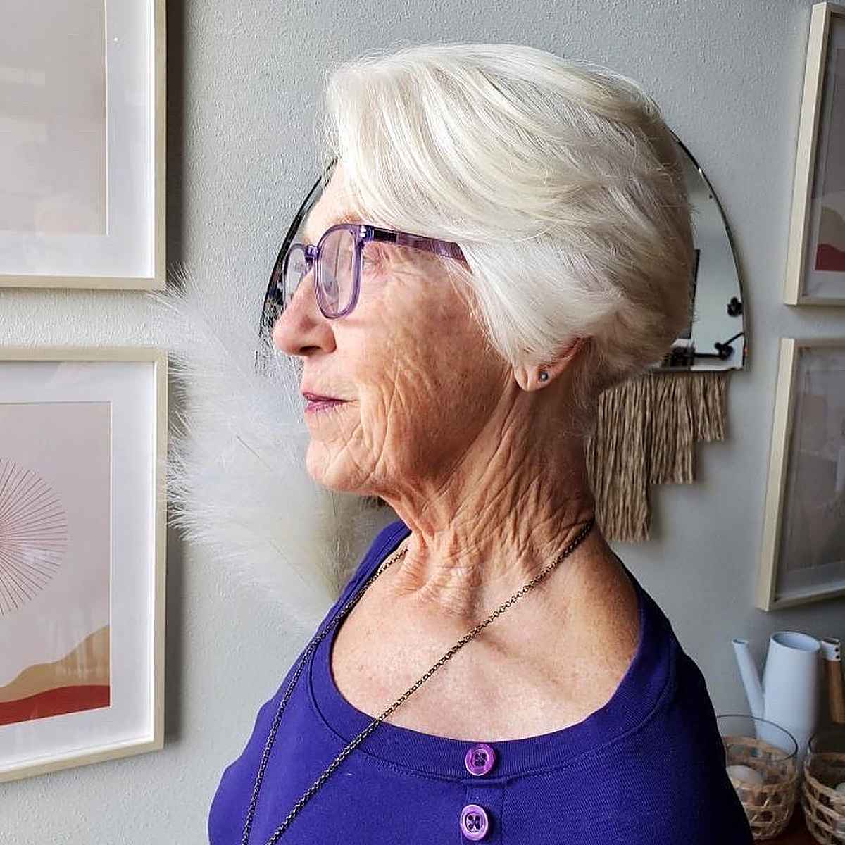 26 Voluminous Hairstyles for Women In Their 60s with Very Thin Hair