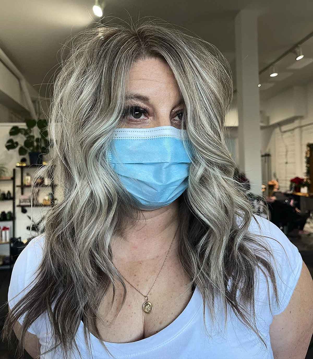 23 Best Ways to Get Long Layers with Medium-Length Hair