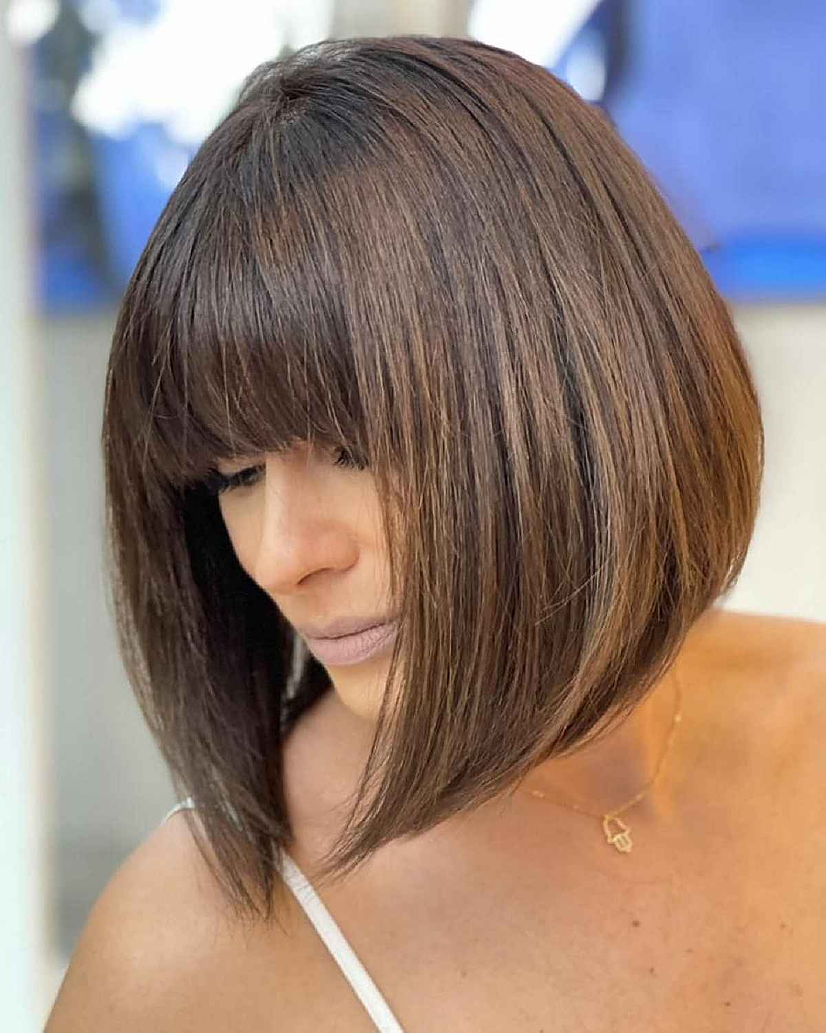 25+ Chic Short Layered Bob with Bangs for an Eye-Catching Crop