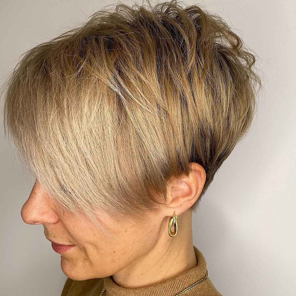 26 Best Layered Pixie Cut Ideas for a Short Crop with Movement