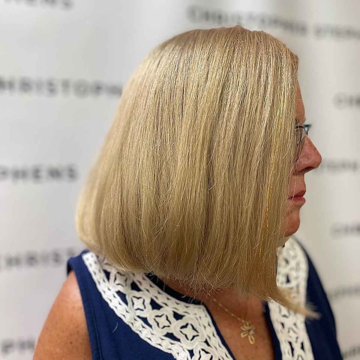 26 Voluminous Hairstyles for Women In Their 60s with Very Thin Hair