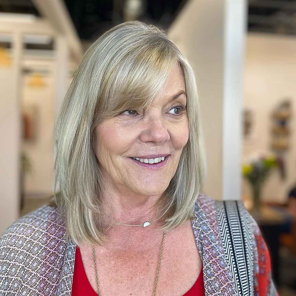 26 Lovely Layered Bob Haircuts for Ladies In Their 60s That Are Easy To Style