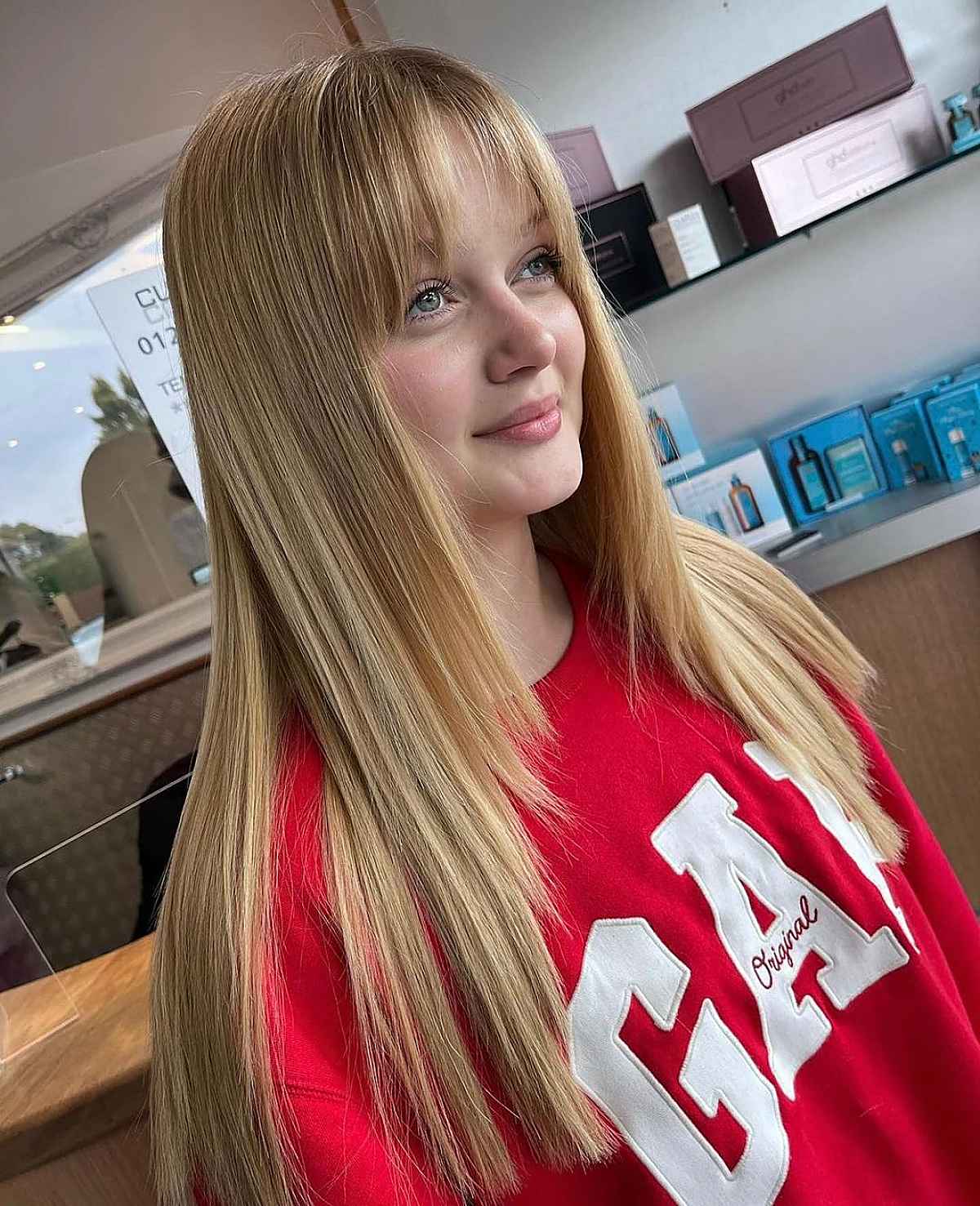 15 Slimming Long Layered Haircuts for Women with Full Faces