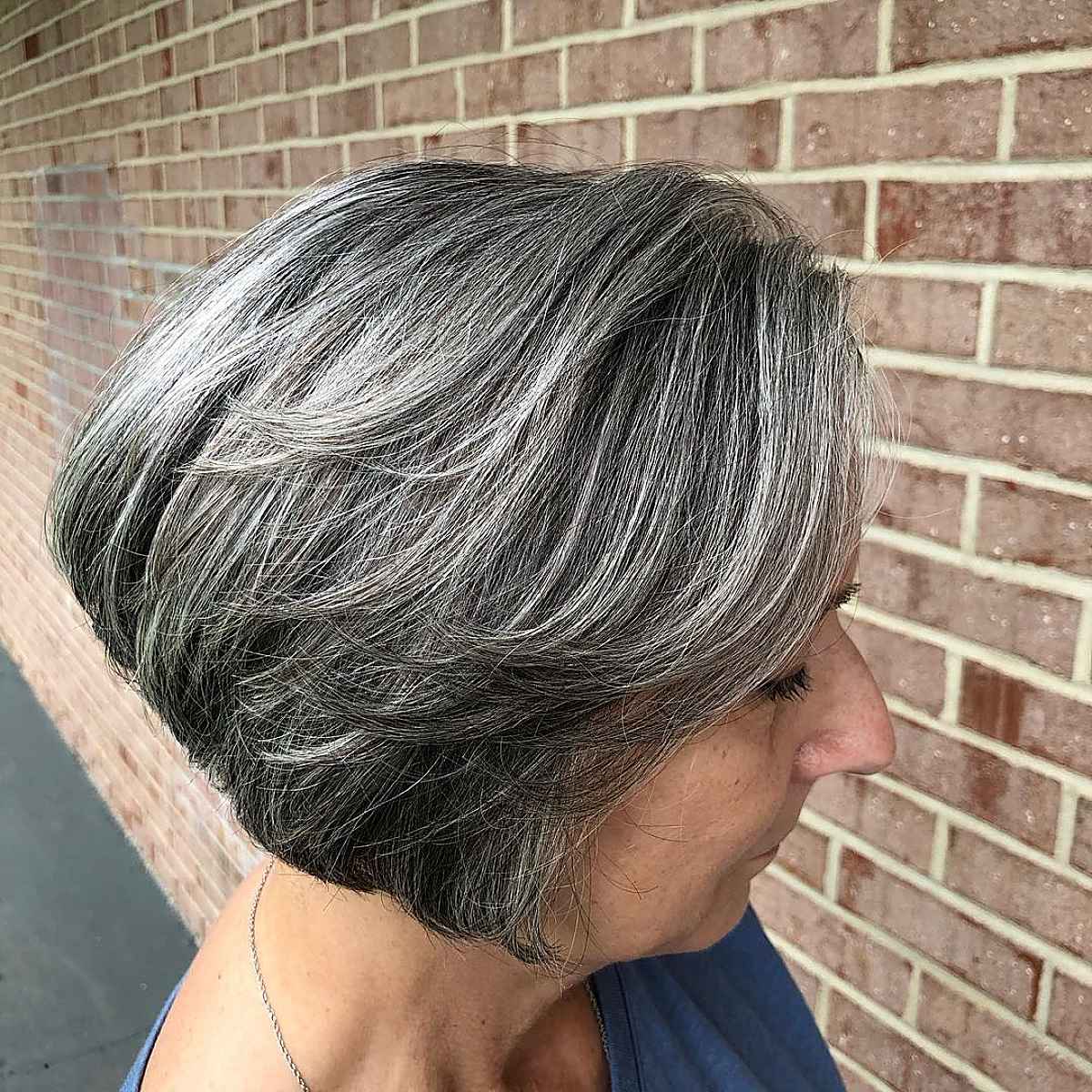26 Lovely Layered Bob Haircuts for Ladies In Their 60s That Are Easy To Style