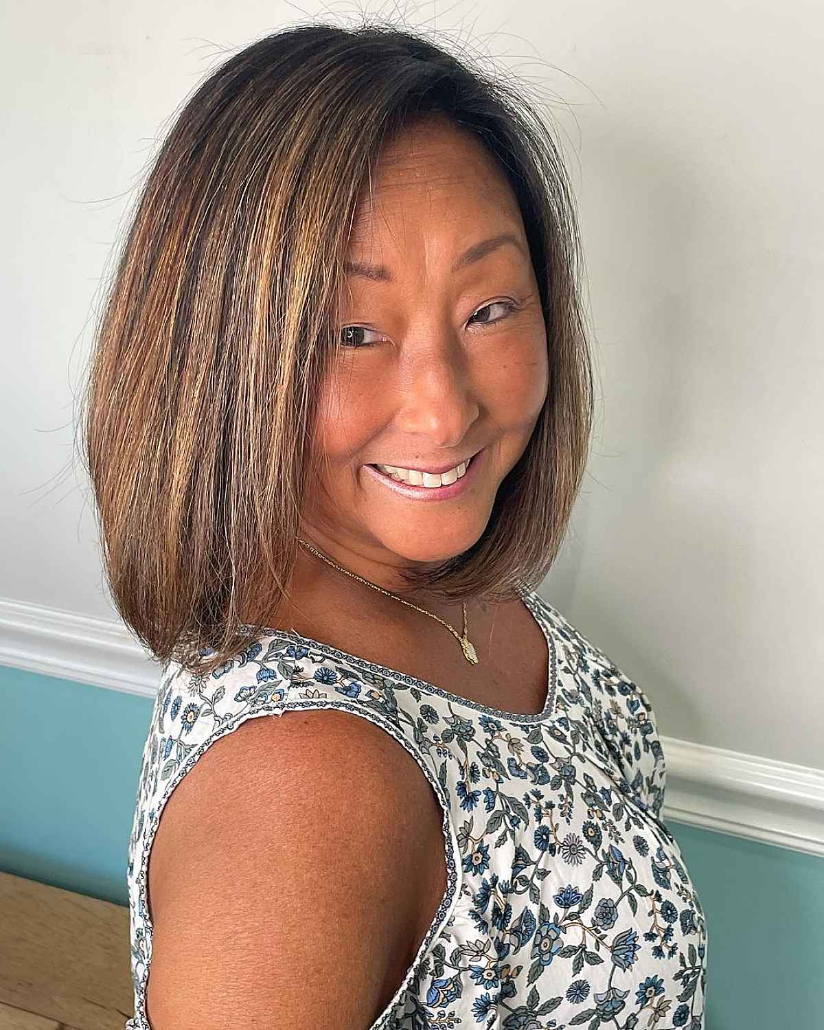 21+ Slimming Hairstyles for Overweight Women Over 40