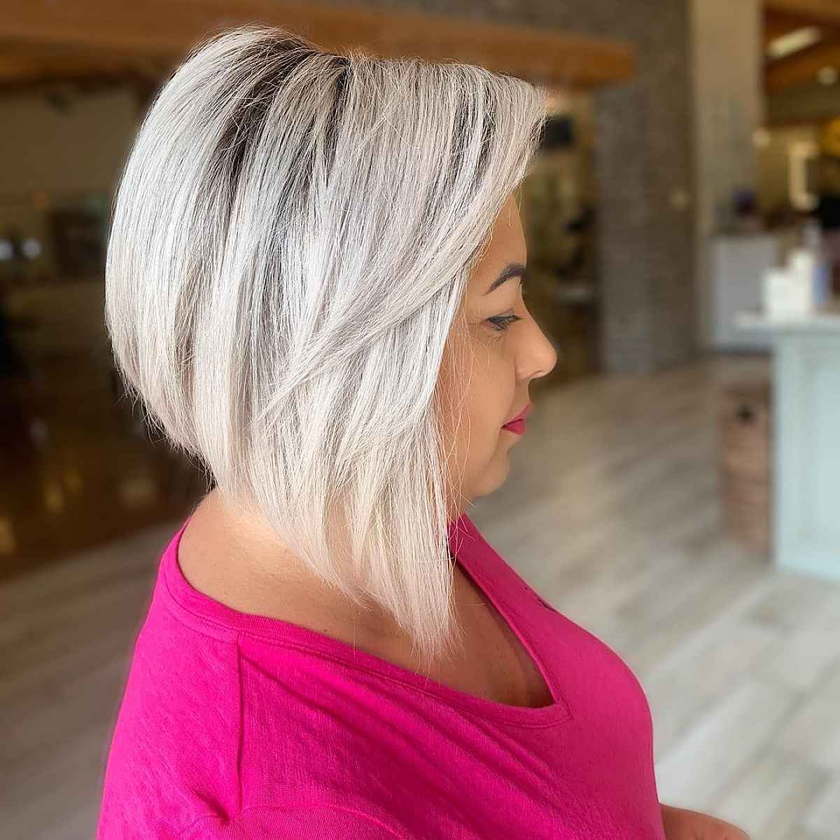 26 Flattering and Trendy Medium-Length Haircuts for Women Over 40