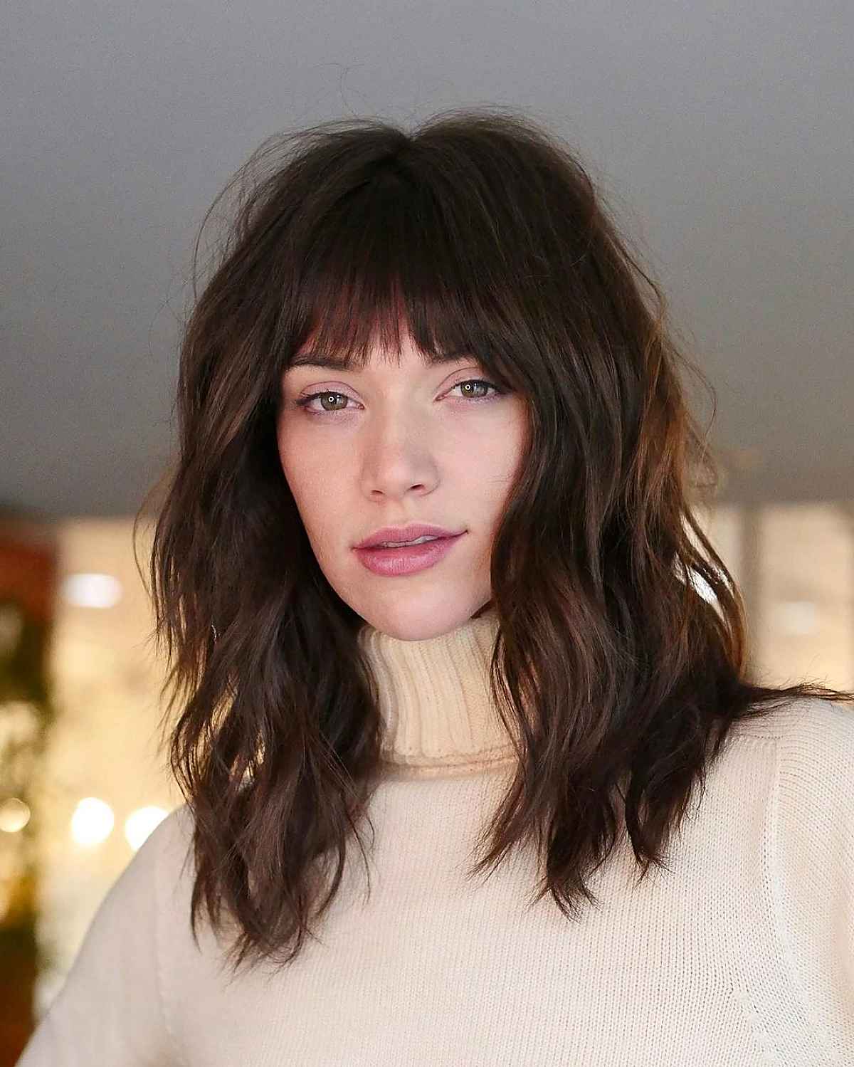 23 Best Ways to Get Long Layers with Medium-Length Hair