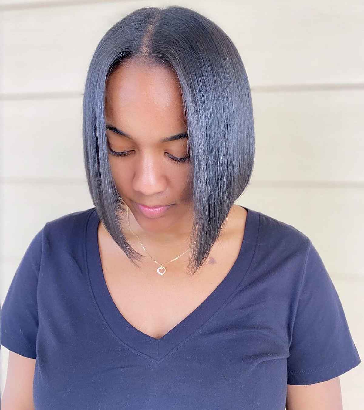 15 Best Short Straight Bob Haircuts for a Sleek Look