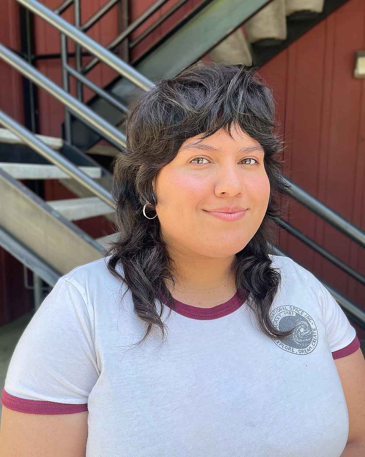 26 Best Ways to Wear Curtain Bangs for a Round Face