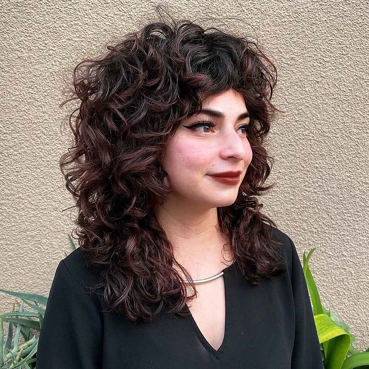 28 Stunning Curly Shag Haircuts for Trendy, Curly-Haired Girls