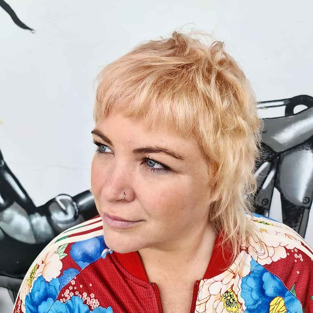 26 Flattering and Trendy Medium-Length Haircuts for Women Over 40