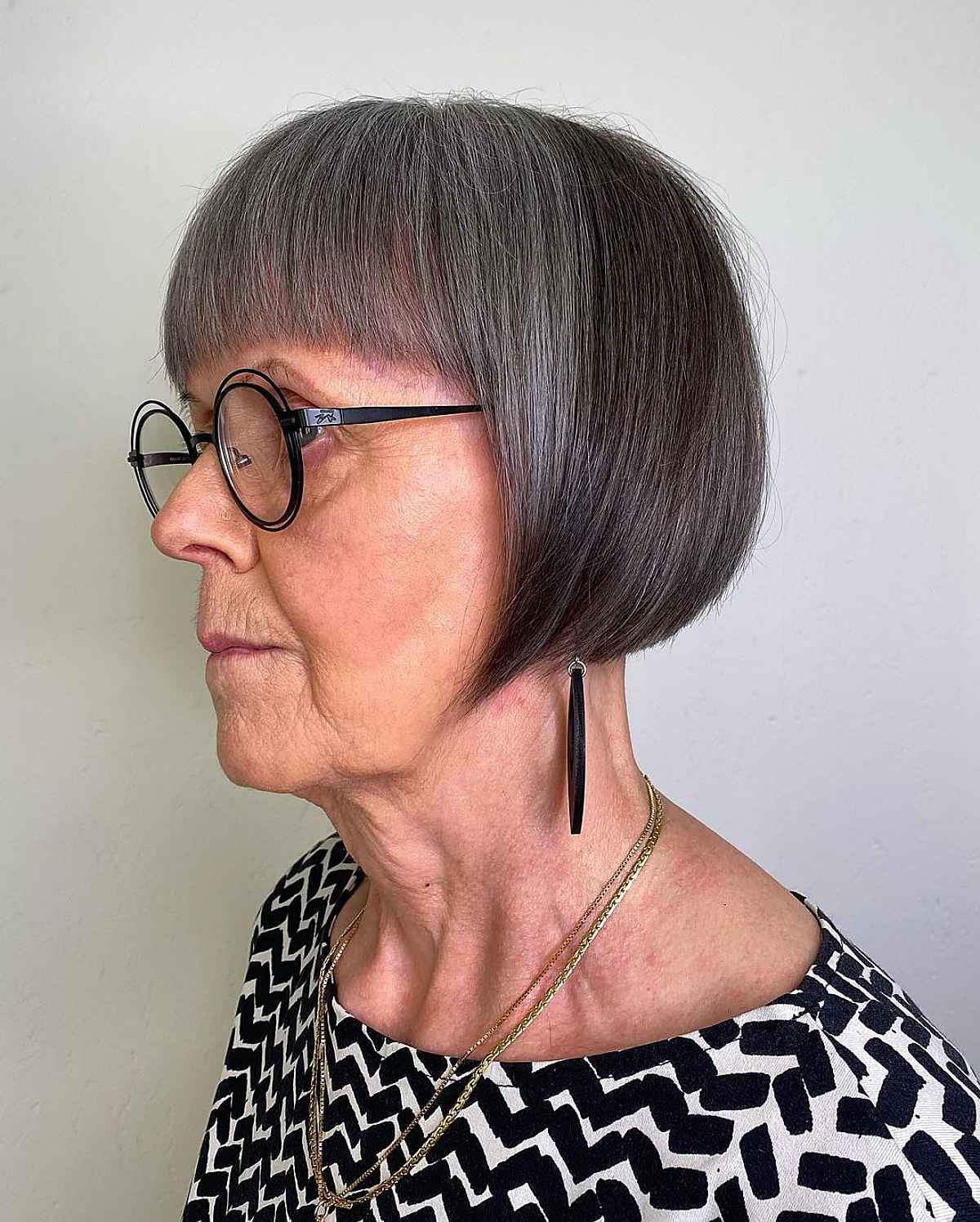 26 Flattering Hairstyles for Women Over 60 with Glasses