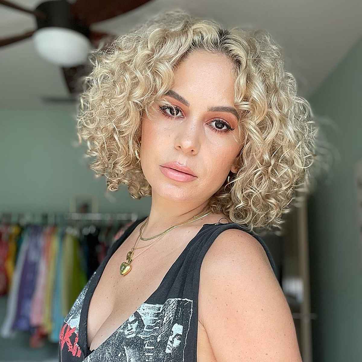 26 Flattering Haircuts for Women Over 30 That Are Still Trendy