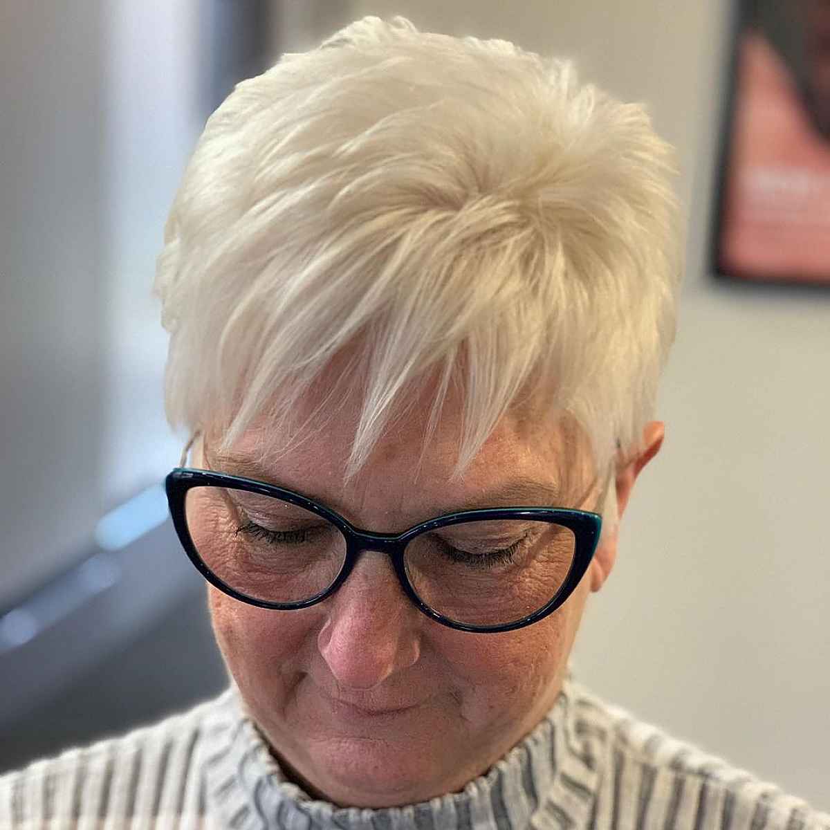26 Flattering Hairstyles for Women Over 60 with Glasses
