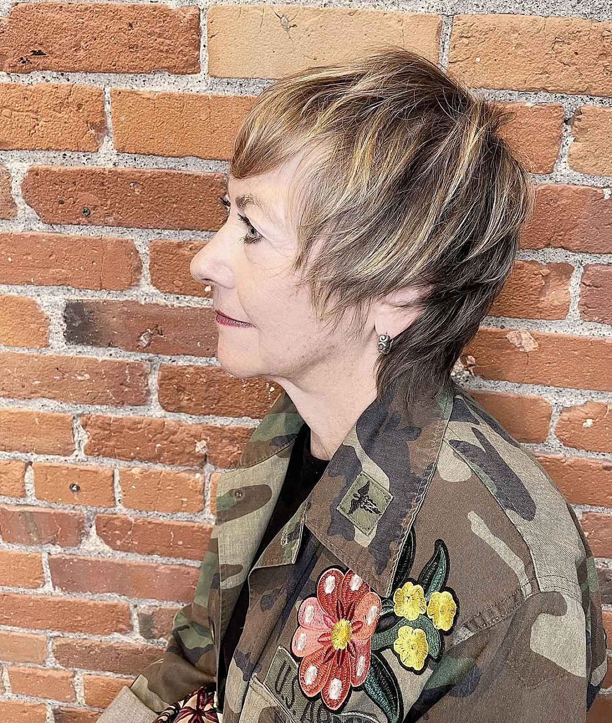 26 Youthful &amp; Stylish Short Haircuts for Women in Their 70s