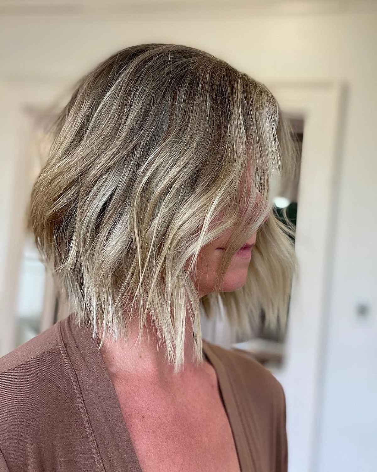 15 Cutest Chin-Length Layered Bobs for a Fresh, Short Look