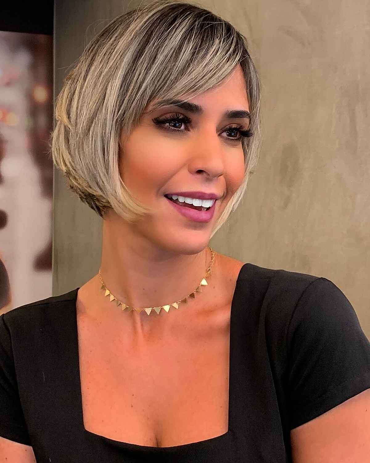 25 Best Short Hair with Side Bangs Women Are Getting Right Now