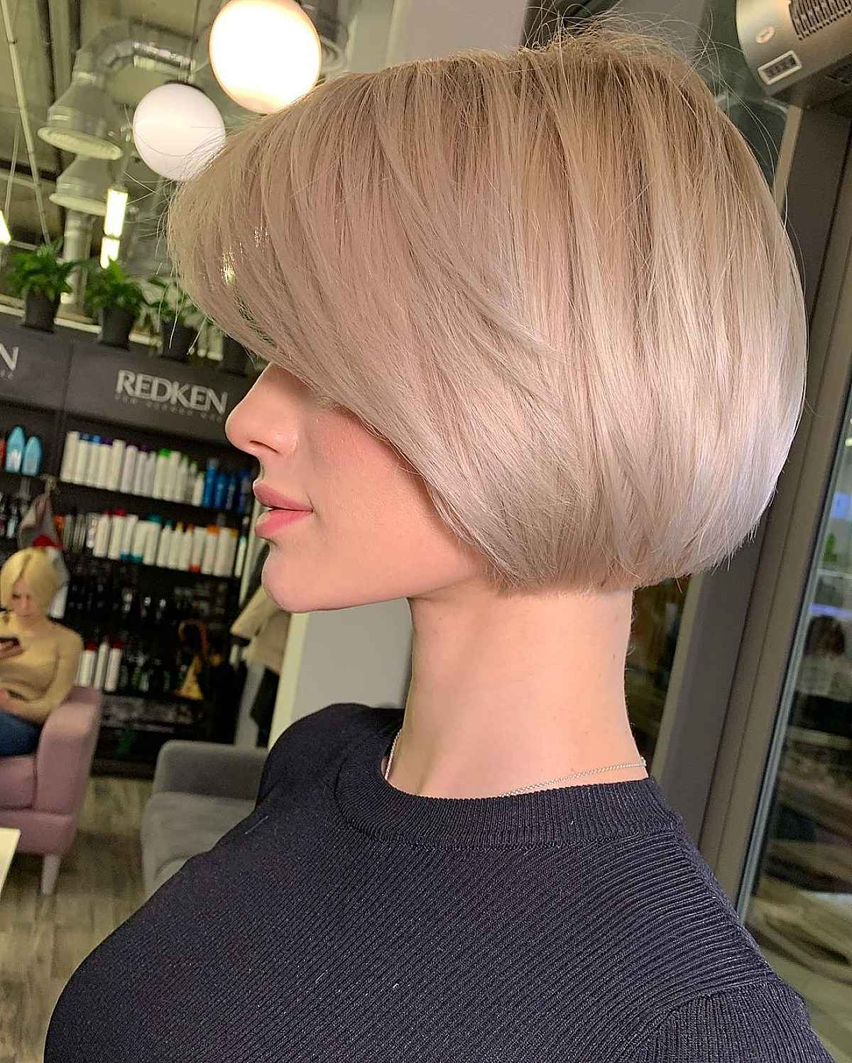 25 Best Short Hair with Side Bangs Women Are Getting Right Now