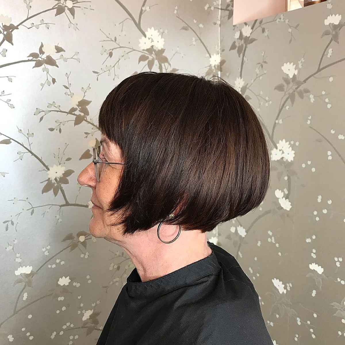 26 Youthful &amp; Stylish Short Haircuts for Women in Their 70s