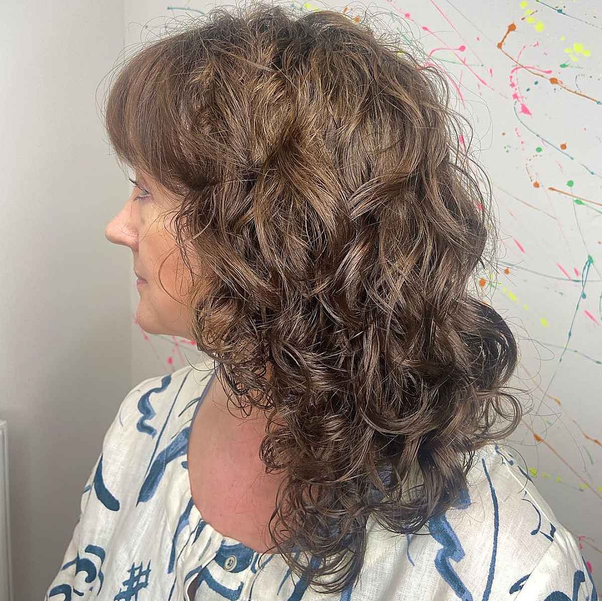 26 Flattering and Trendy Medium-Length Haircuts for Women Over 40