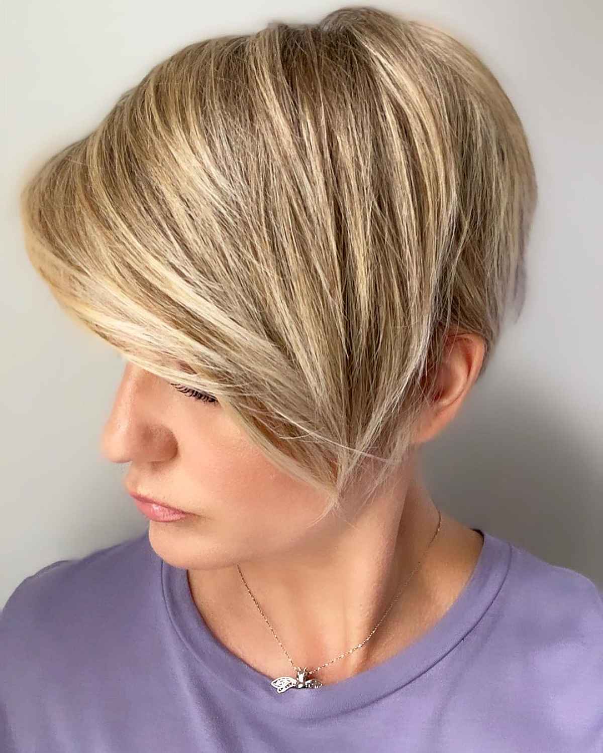 15 Short, Stacked Pixie Bob Haircuts for a Cute and Sassy Look