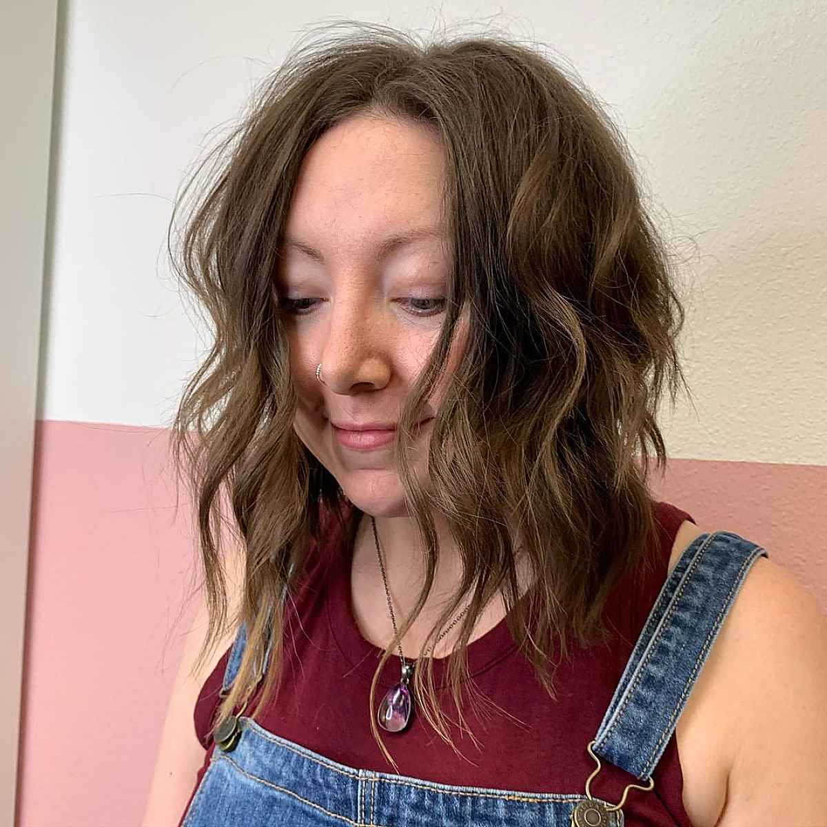 26 Slimming Hairstyles for Women with Full Faces (for Plus-Sized Women)