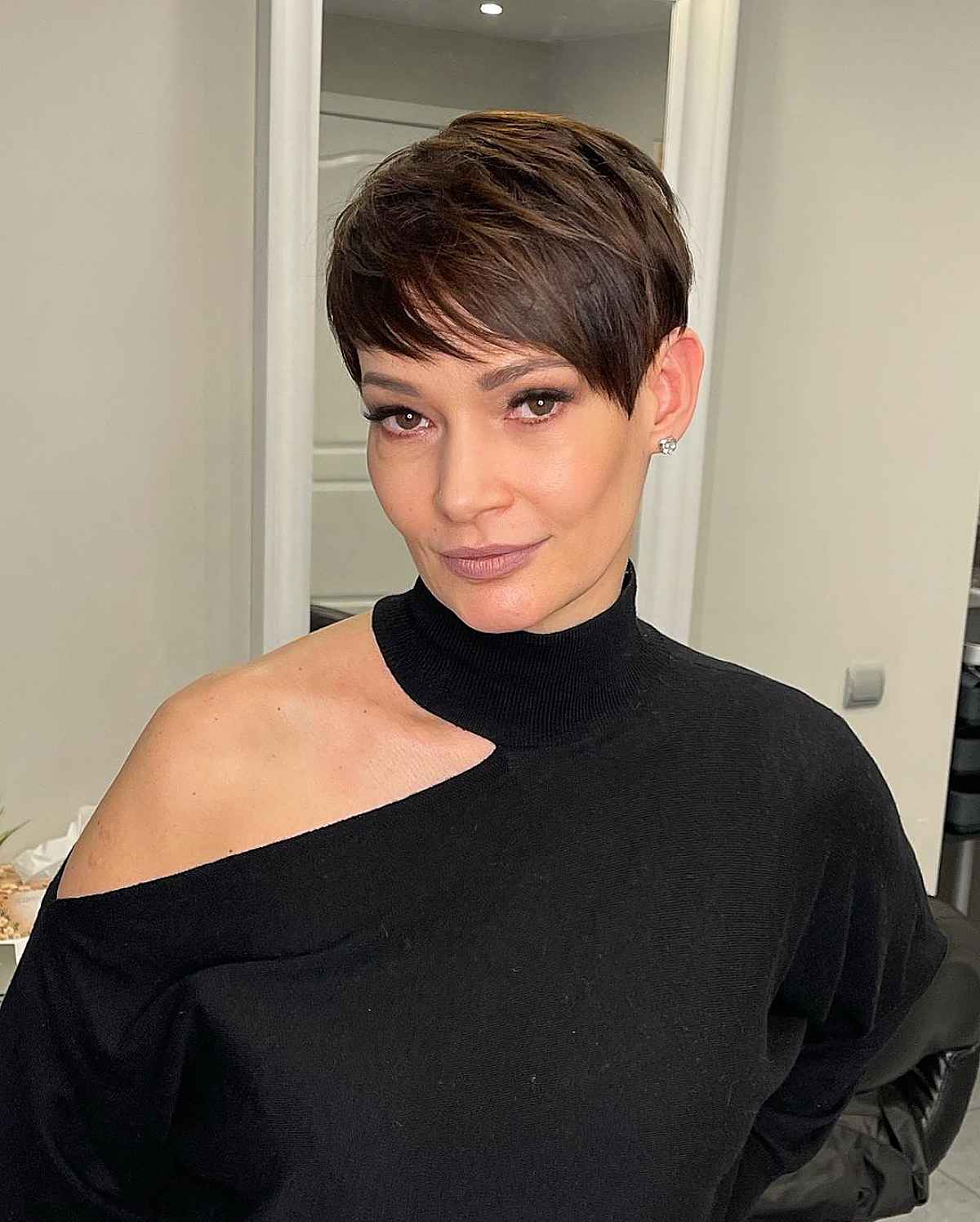 26 Best Layered Pixie Cut Ideas for a Short Crop with Movement