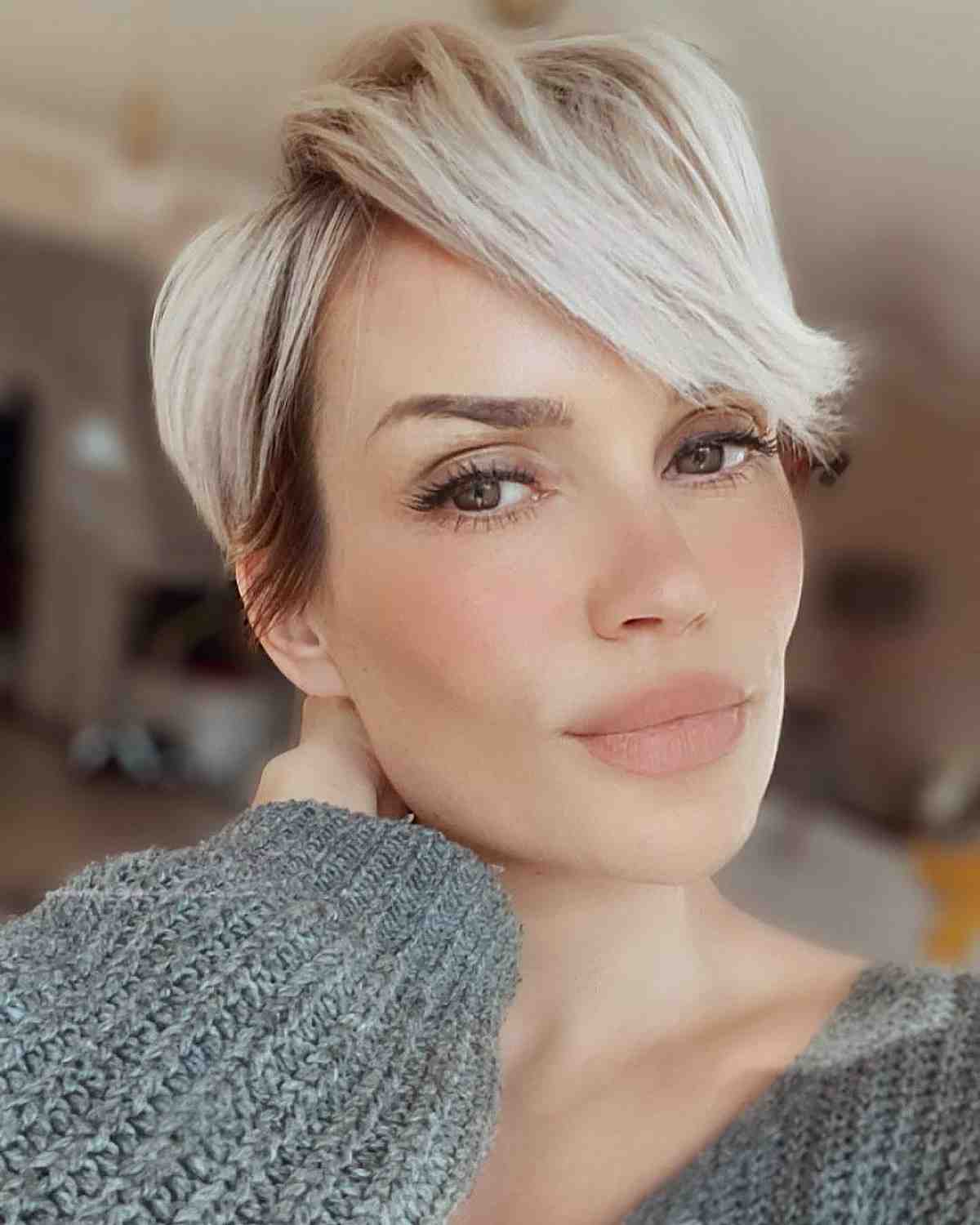 26 Flattering Haircuts for Big Foreheads to Appear Smaller