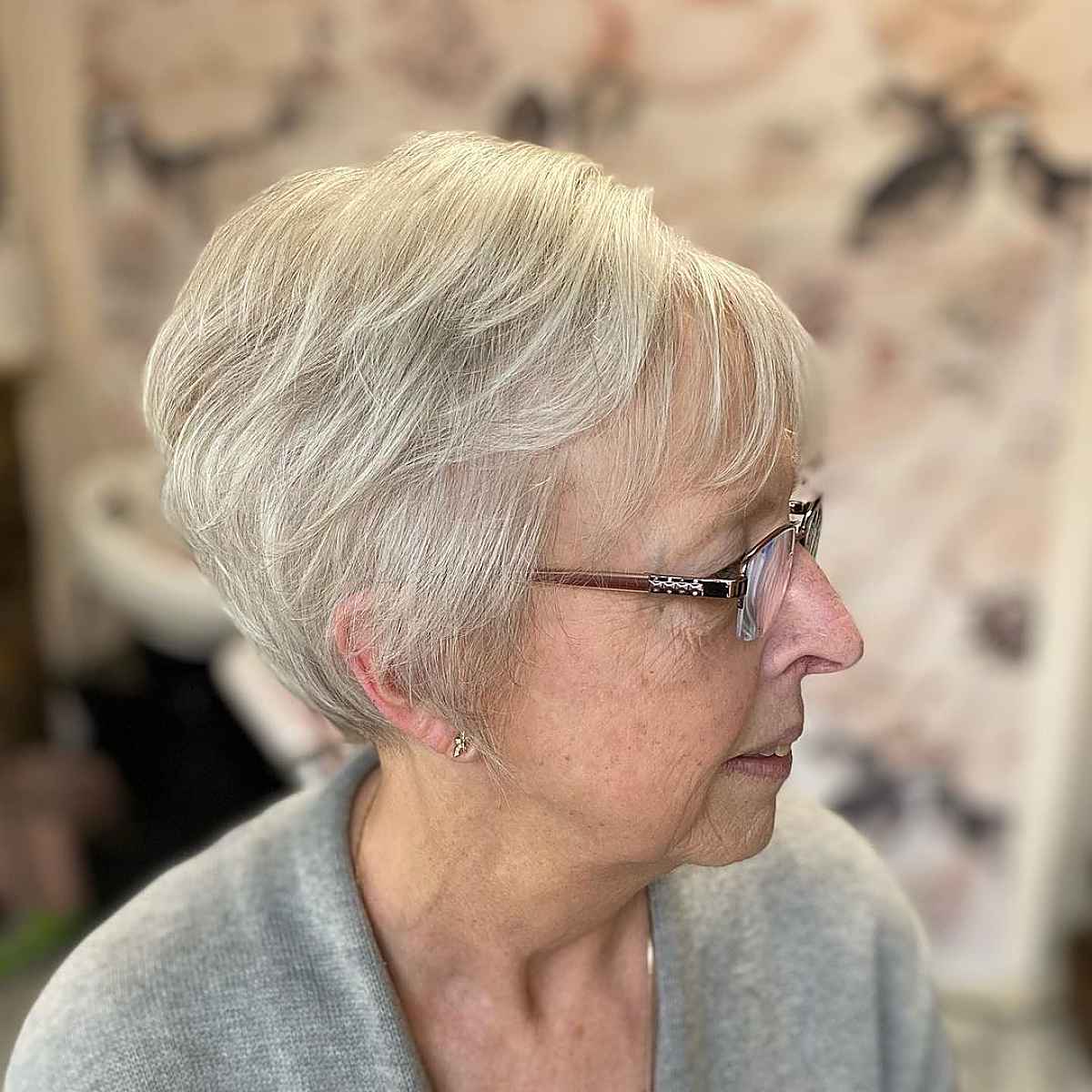 26 Flattering Hairstyles for Women Over 60 with Glasses