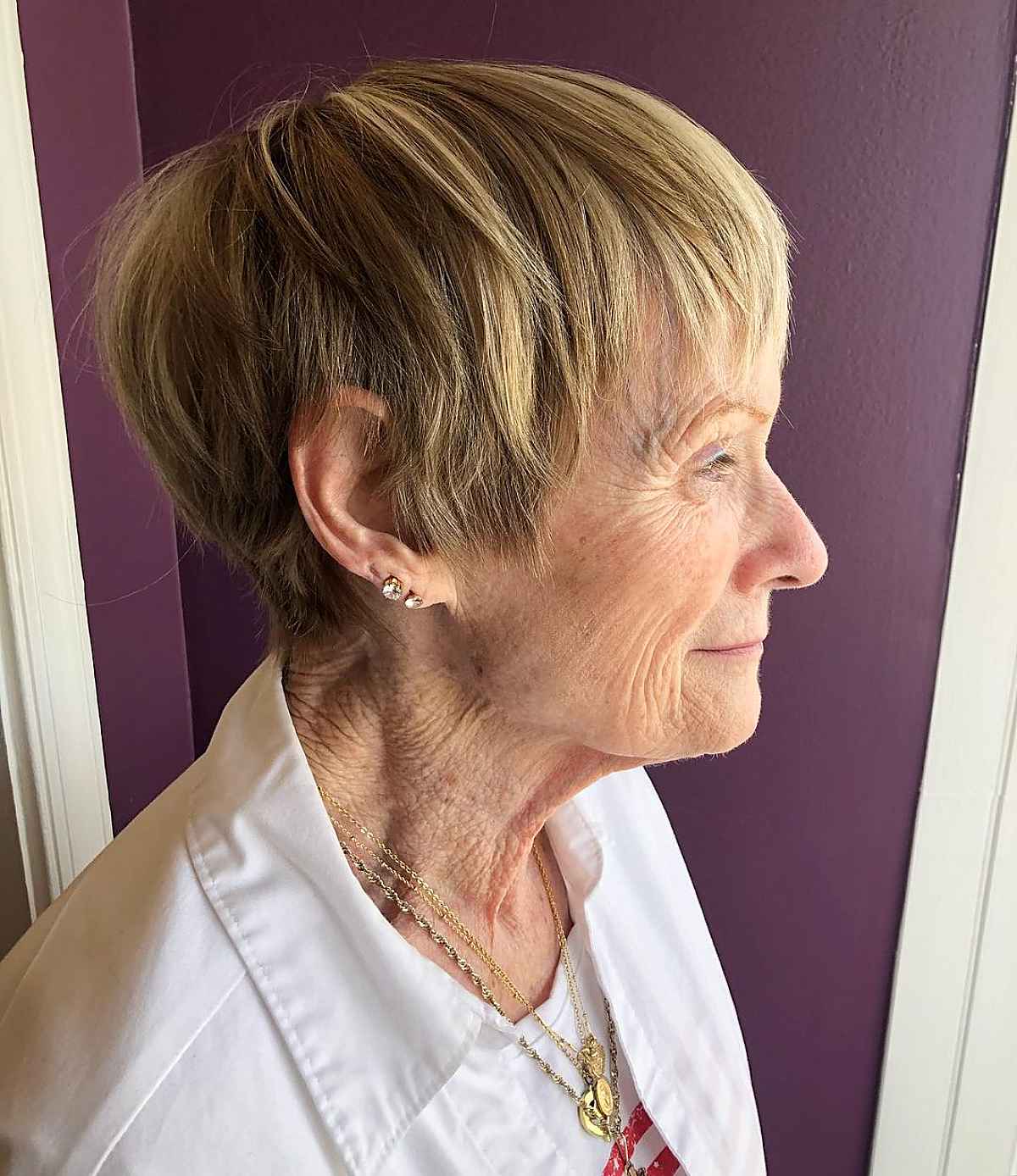 26 Youthful &amp; Stylish Short Haircuts for Women in Their 70s