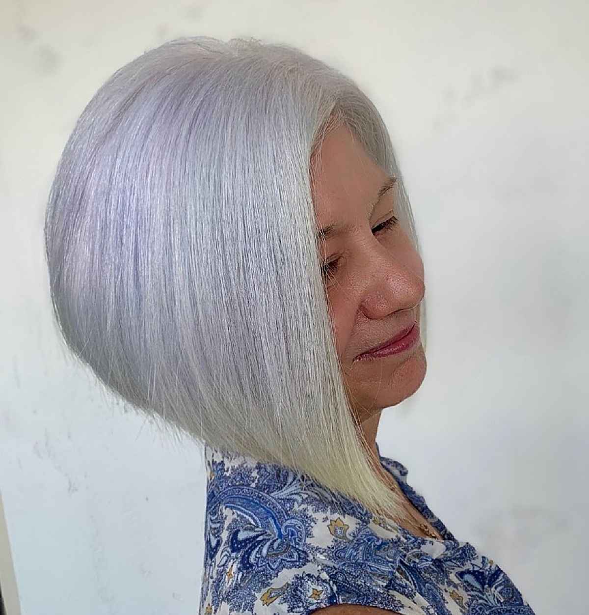26 Stylish Wash-and-Wear Haircuts for Women Over 60 Short On Time