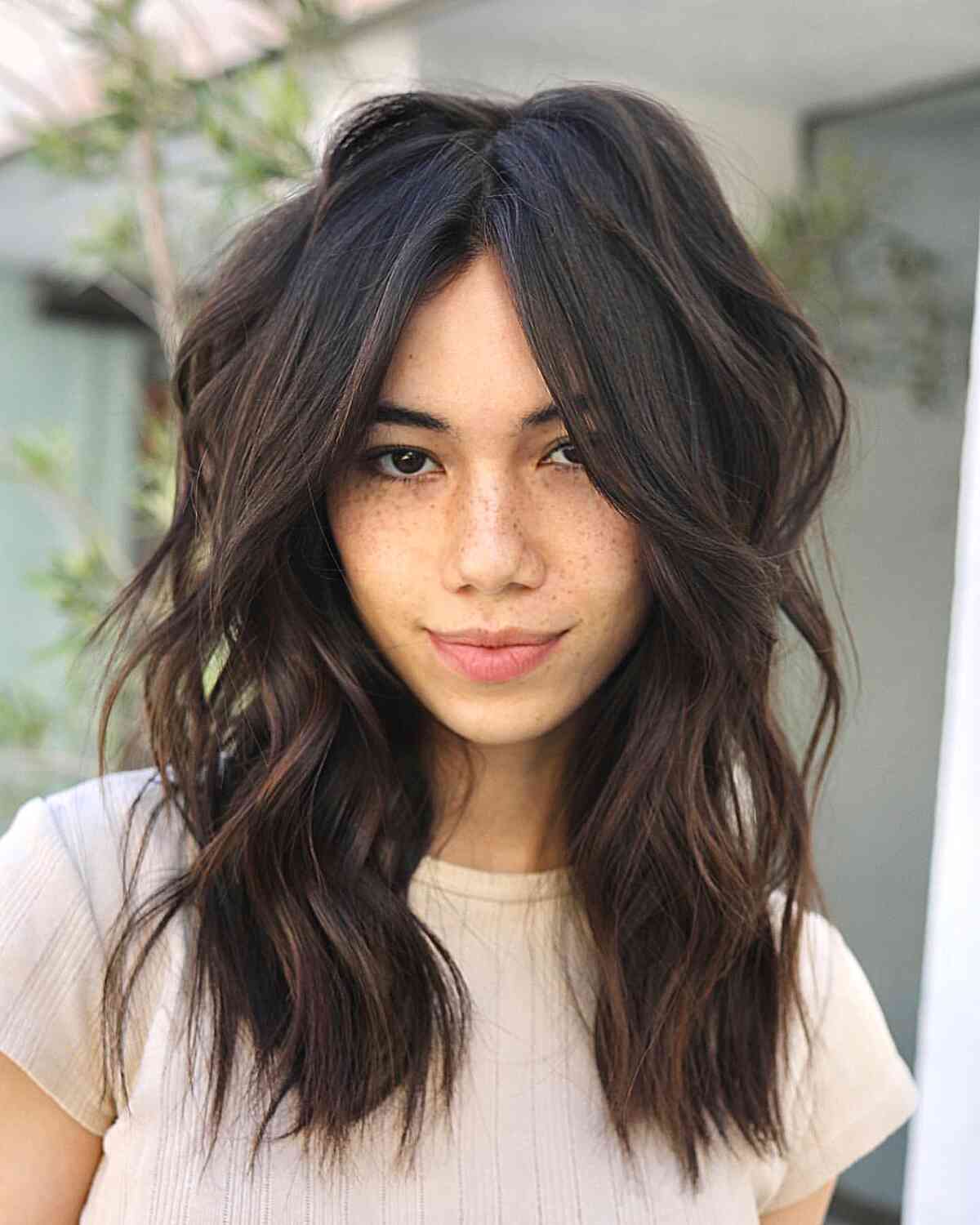 40 Stunning Face-Framing Layers For Ladies With Medium Hair