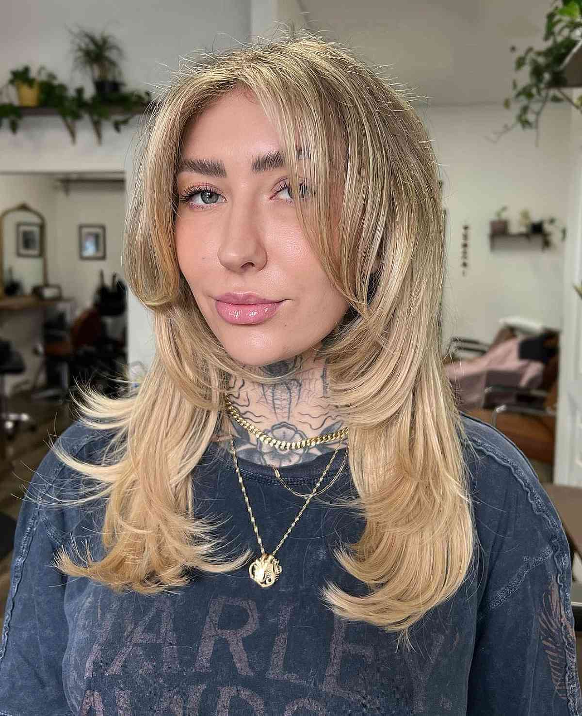 40 Stunning Face-Framing Layers For Ladies With Medium Hair