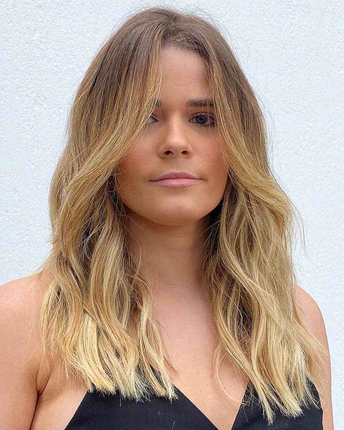 40 Stunning Face-Framing Layers For Ladies With Medium Hair