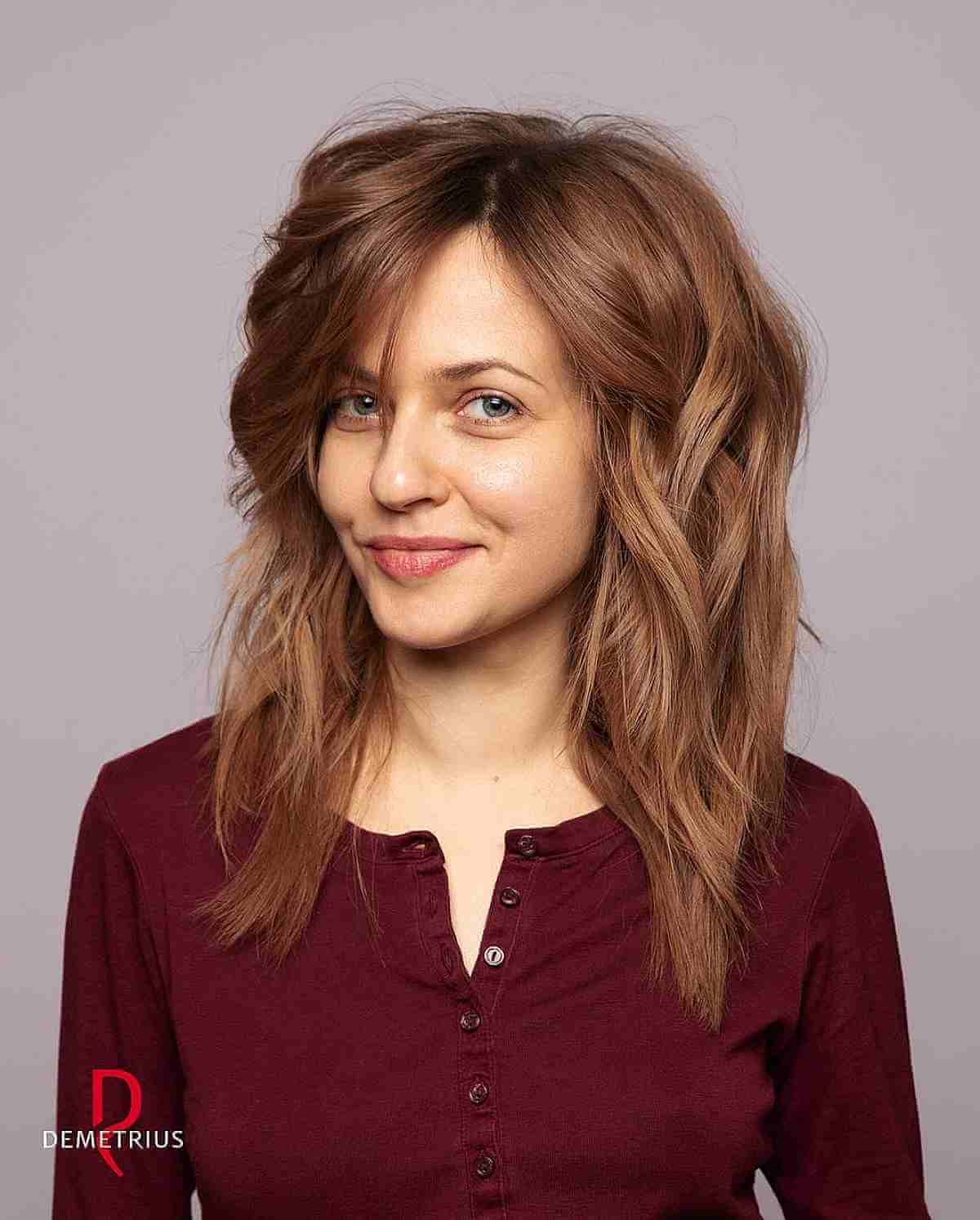 22 Medium Layered Haircuts with Side Bangs for a Chic Combination